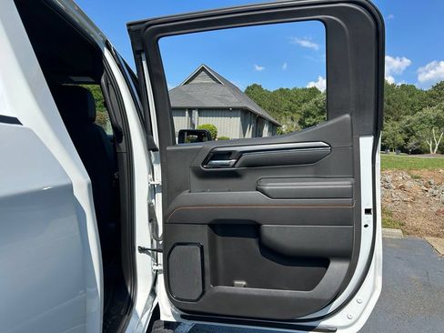 Used 2025 GMC Sierra 1500 AT4 w/ AT4 Premium Package AWD/4WD image 64