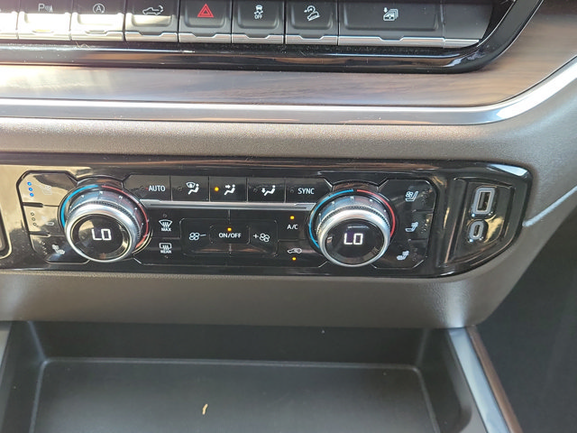 Used 2023 GMC Sierra 1500 SLT w/ SLT Premium Plus Package AWD/4WD image 21