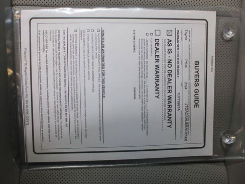 Used 2024 Toyota Prius XLE FWD image 48
