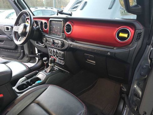 Used 2022 Jeep Wrangler Unlimited Rubicon w/ LED Lighting Group image 21