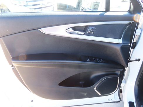 Used 2020 Lincoln Nautilus FWD w/ Equipment Group 101A image 26