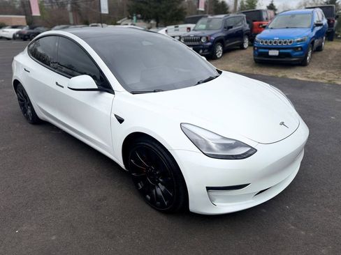 Used 2023 Tesla Model 3 Performance image 2