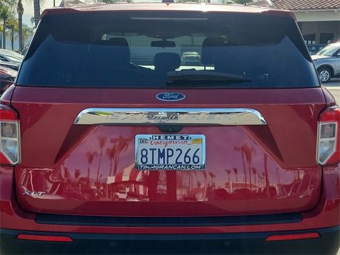 Certified 2021 Ford Explorer XLT w/ Equipment Group 202A image 27