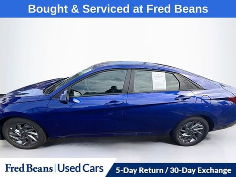 Used 2024 Hyundai Elantra SEL image 3