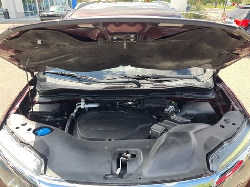 Used 2017 Honda Pilot Touring image 22