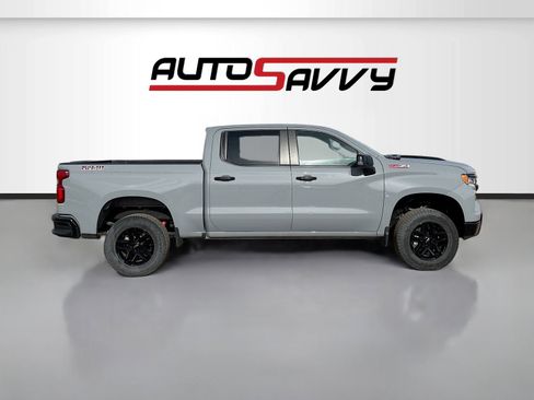 Used 2024 Chevrolet Silverado 1500 LT Trail Boss w/ Convenience Package II AWD/4WD image 8