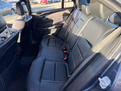 Used 2014 Mercedes-Benz E 350 Sedan image 9