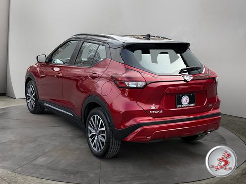Used 2021 Nissan Kicks SR image 5