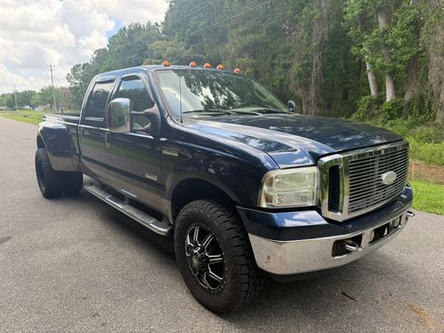 Used 2006 Ford F350 Lariat AWD/4WD image 4
