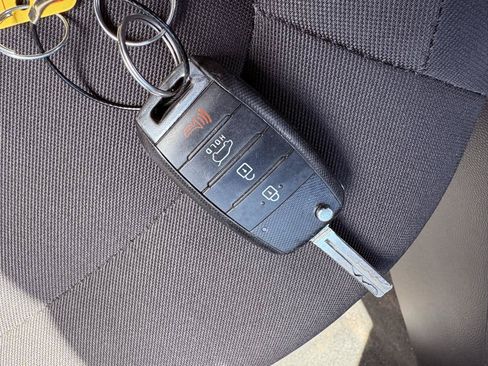 Used 2019 Kia Soul FWD image 54