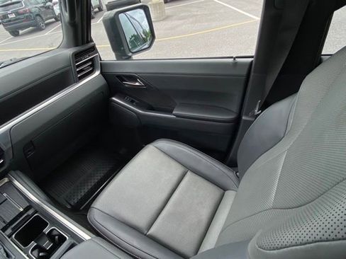 Used 2024 Lexus GX 550 w/ Accessory Package (2T) AWD/4WD image 22