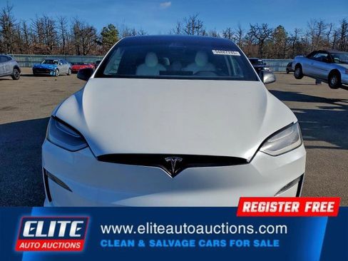 Used 2023 Tesla Model X image 9