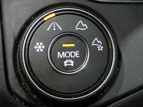 Used 2019 Volkswagen Tiguan S w/ 3rd Row Seat Package image 20