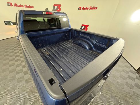 Used 2020 RAM 1500 Big Horn AWD/4WD image 40