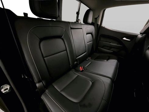 Used 2017 Chevrolet Colorado LT w/ Midnight Edition image 26