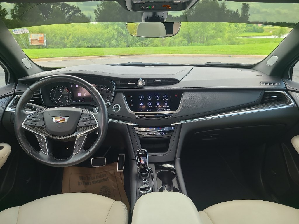 Used 2023 Cadillac XT5 Sportv w/ Technology Package AWD/4WD image 21
