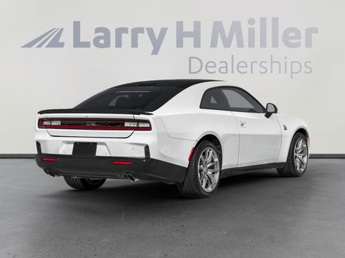 New 2026 Dodge Charger R/T AWD/4WD image 3