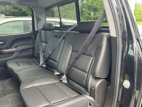 Used 2016 GMC Sierra 2500 SLT w/ Duramax Plus Package AWD/4WD image 23