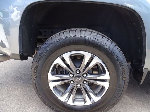 Used 2022 Chevrolet Colorado Z71 AWD/4WD image 7