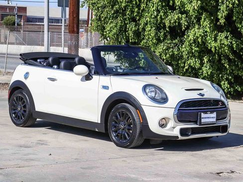 Used 2017 MINI Cooper S FWD image 12