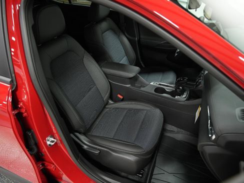 New 2026 Buick Envista Sport Touring w/ Convenience I Package FWD image 17