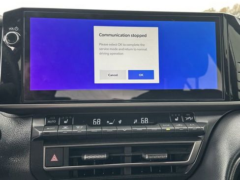 Used 2025 Toyota Camry XSE image 14