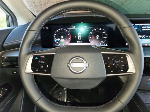 Certified 2025 Nissan Murano SL image 25