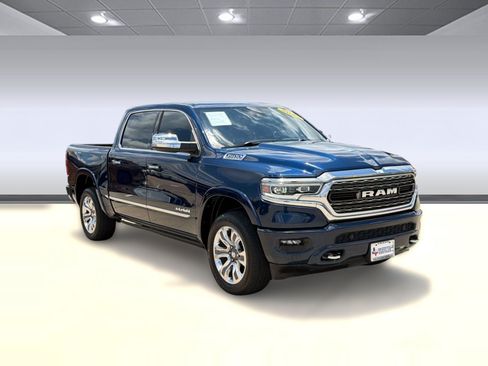 Certified 2022 RAM 1500 Limited w/ Body Color Bumper Group AWD/4WD image 7
