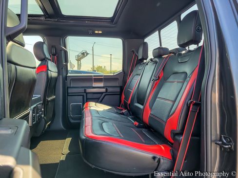 Used 2019 Ford F150 Lariat w/ Equipment Group 502A Luxury AWD/4WD image 10
