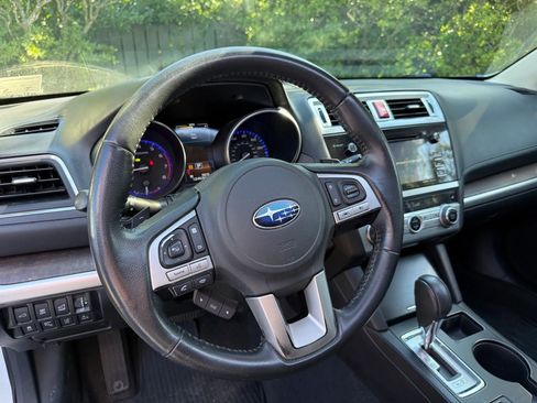 Used 2017 Subaru Outback 2.5i Limited AWD/4WD image 42