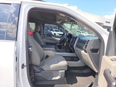 Used 2022 Ford F350 XLT w/ XLT Premium Package AWD/4WD image 15