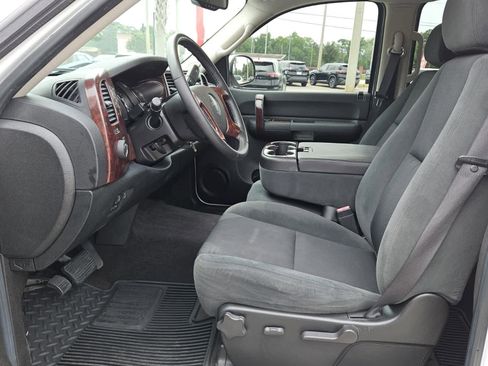 Used 2009 GMC Sierra 1500 SLE w/ Power Pack Plus RWD image 3