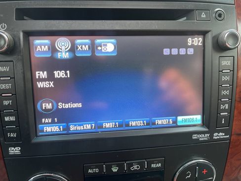 Used 2013 Chevrolet Tahoe LTZ image 23