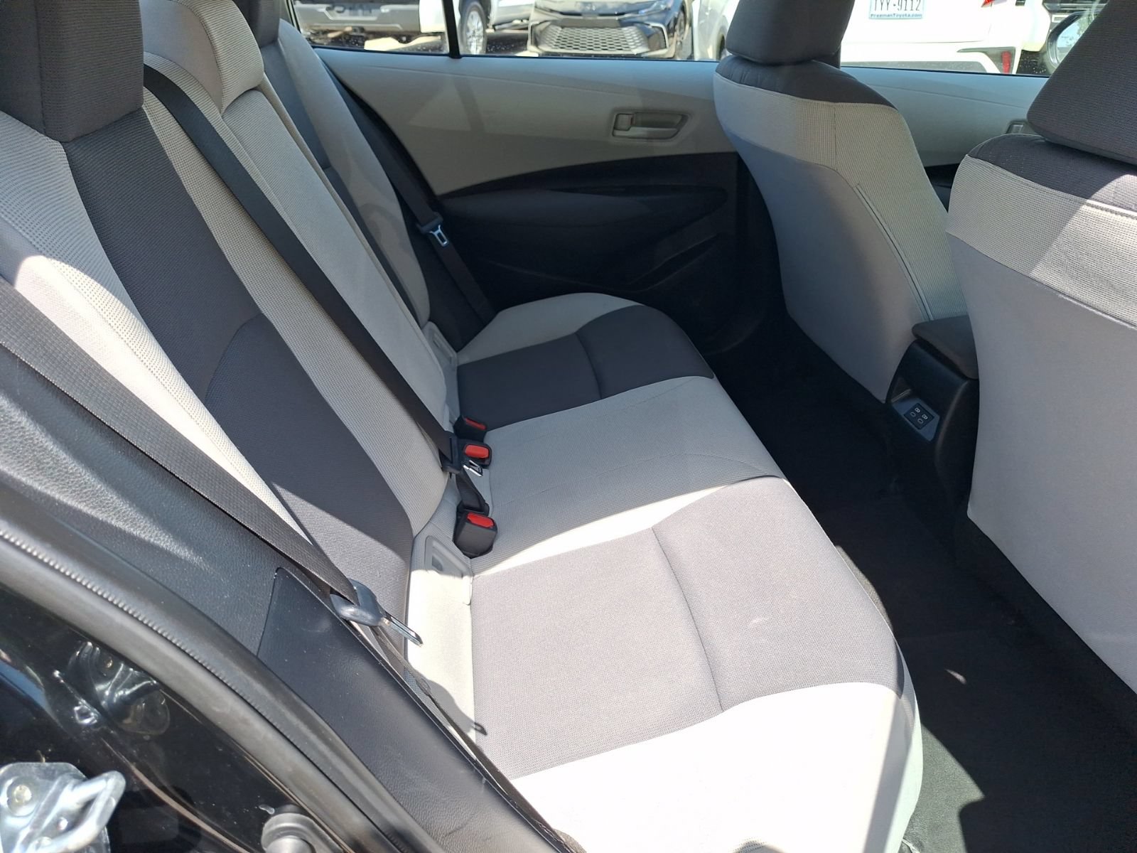 Used 2026 Toyota Corolla LE FWD image 30