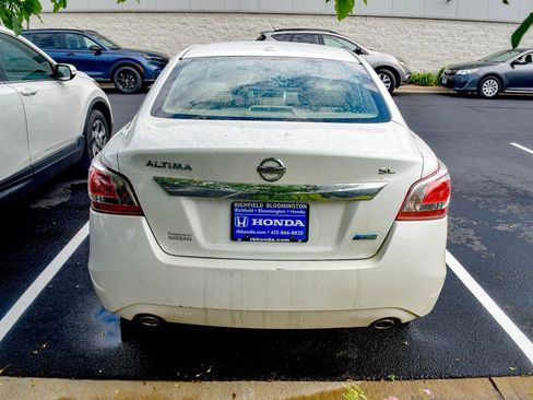 Used 2013 Nissan Altima 2.5 SL w/ 2.5 Moonroof Pkg FWD image 17