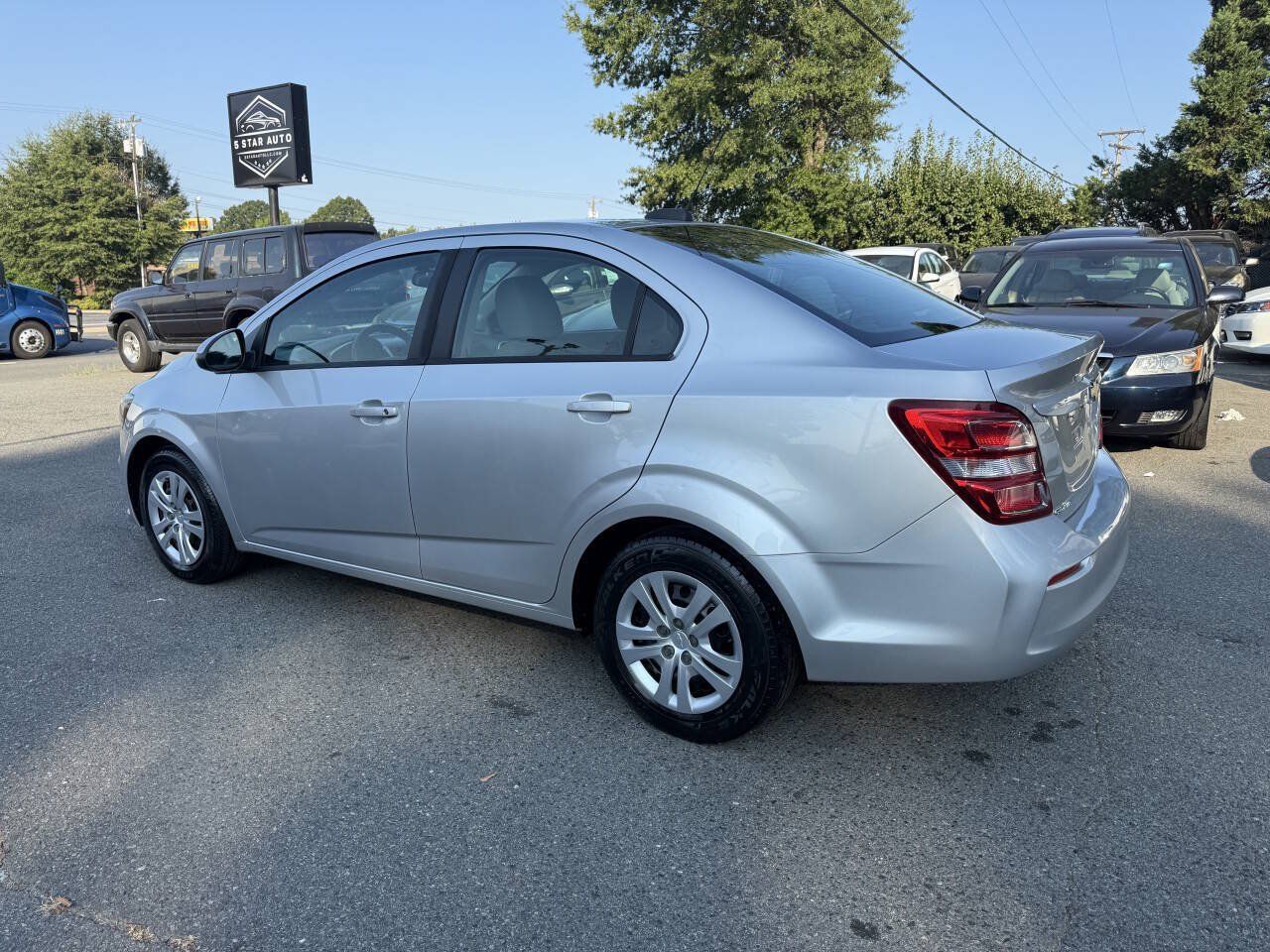 Used 2017 Chevrolet Sonic LS FWD image 7