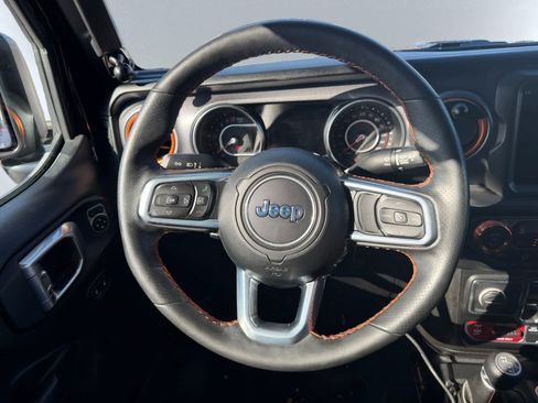 Used 2022 Jeep Gladiator Mojave w/ Cold Weather Group image 16