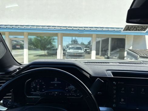 Used 2024 Chevrolet Silverado 3500 LT w/ Convenience Package image 13