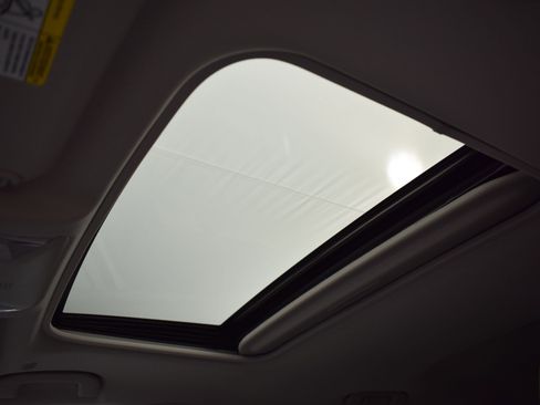 Used 2023 Toyota RAV4 Limited image 20