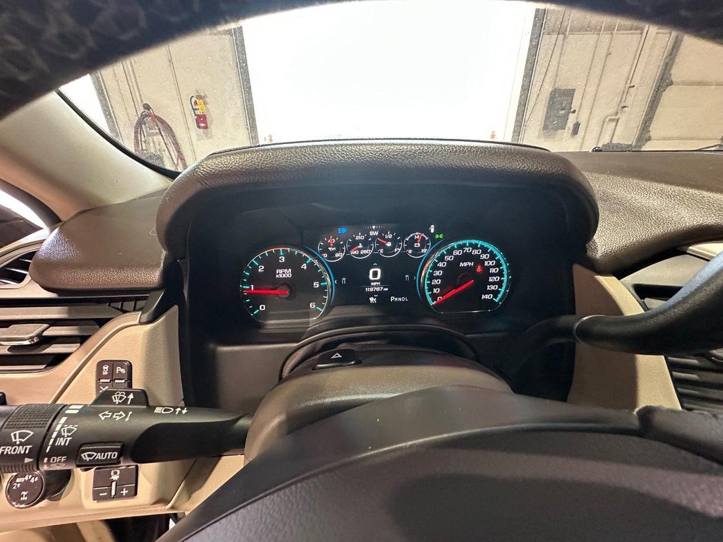 Used 2018 GMC Yukon Denali w/ Denali Ultimate Package AWD/4WD image 27