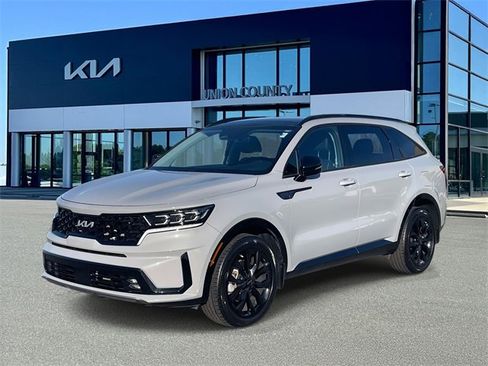 Used 2023 Kia Sorento SX image 9