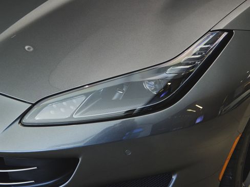 Used 2019 Ferrari Portofino image 57