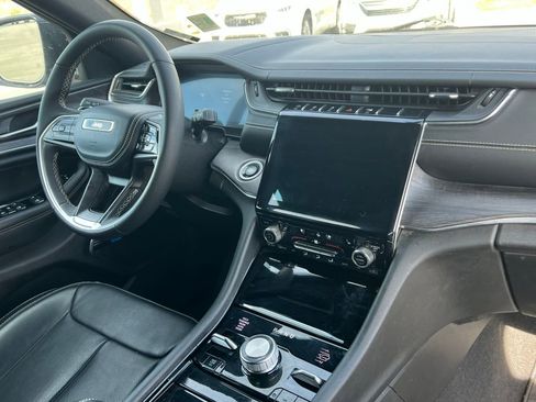 Used 2024 Jeep Grand Cherokee L Overland w/ Trailer Tow Package image 16