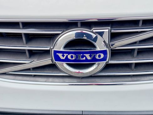 Used 2018 Volvo S60 T5 Inscription image 8