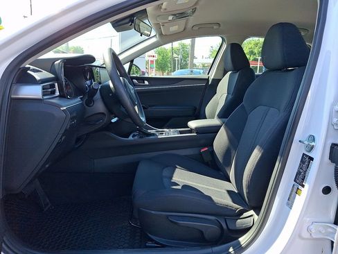 Used 2024 Kia K5 LXS FWD image 16