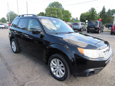 Used 2012 Subaru Forester 2.5X Premium w/ All-Weather Pkg AWD/4WD image 23