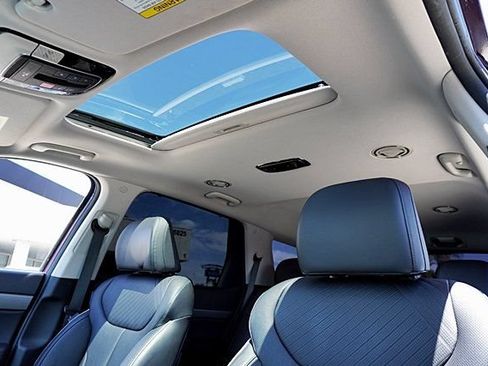 Used 2024 Hyundai Palisade SEL FWD image 24