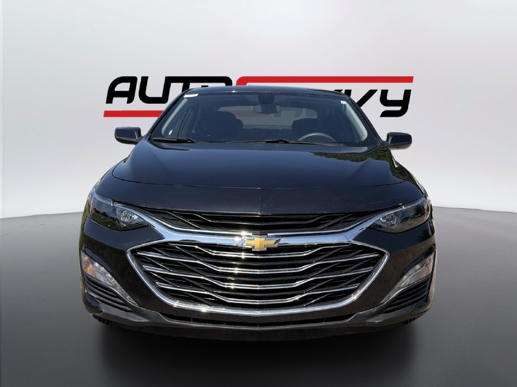 Used 2022 Chevrolet Malibu LT FWD image 2