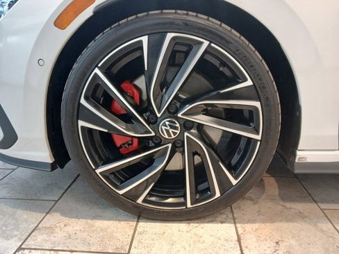 Used 2024 Volkswagen GTI Autobahn image 32