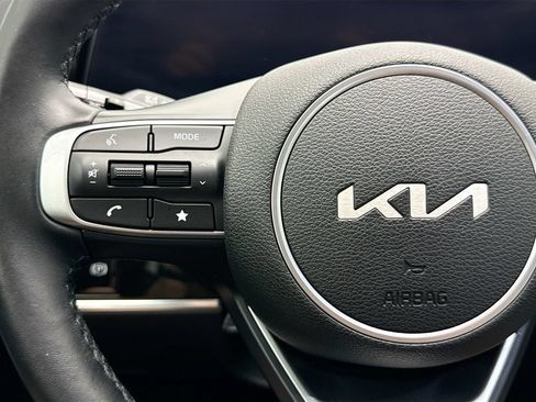 Used 2023 Kia Sportage SX FWD image 11